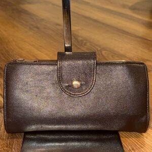 Vintage Genuine Fiocchi Italian Leather Kisslock Wallet (Dark Brown)(EUC)